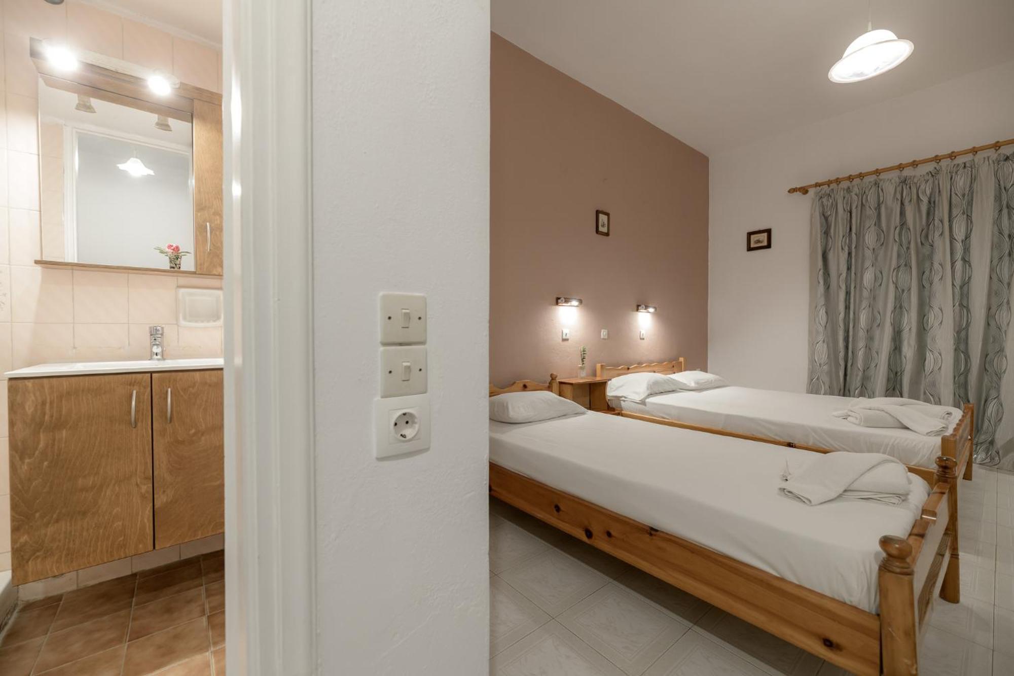 Anthi Studios & Apartments Alykés Eksteriør bilde
